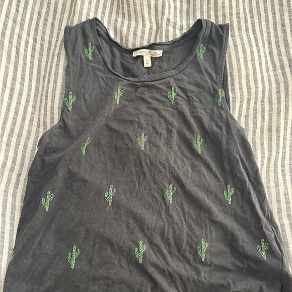 Black Cactus Embroidered Tank Top express size XS - Picture 1 of 2